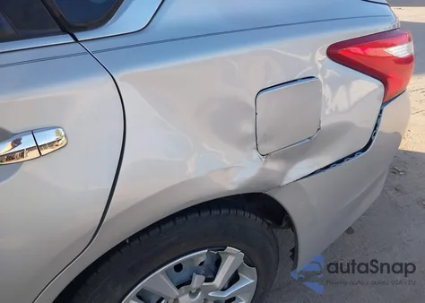 2016 Nissan Altima 2.5 S z USA, uszkodzony, nr VIN 1N4AL3AP2GN347261